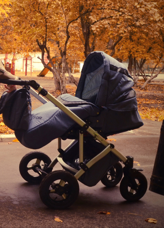 Продам коляску за 6000,пишите)