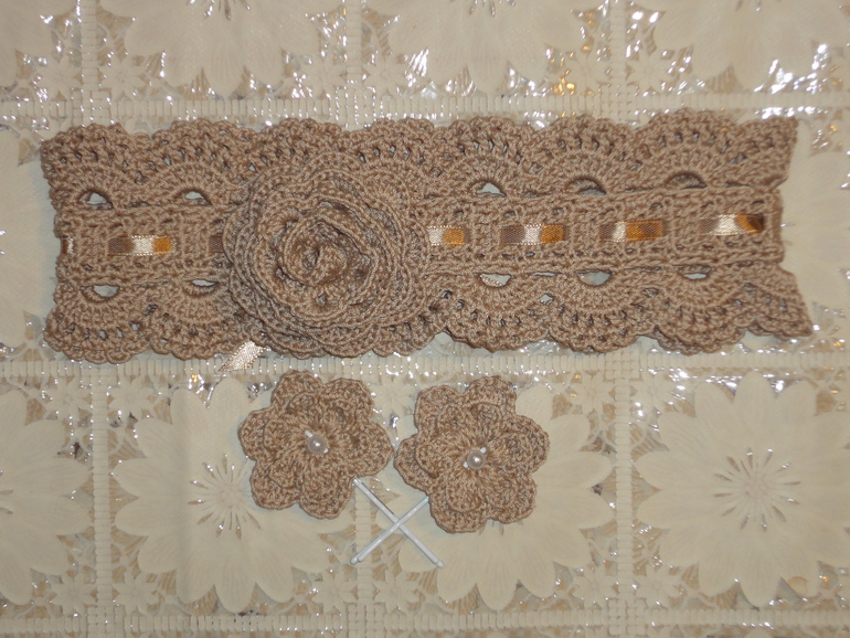 Повязочка и заколочки крючком