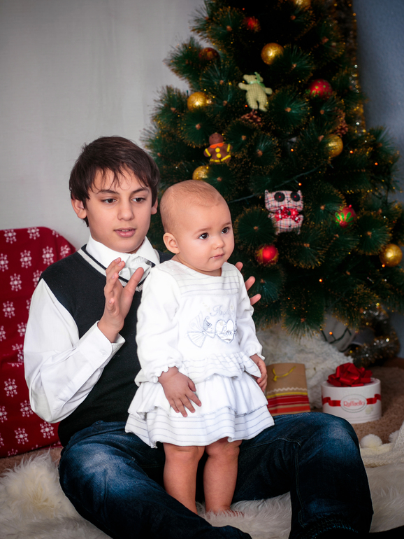 Первая запись в 2014. Нам 7.5 мес.