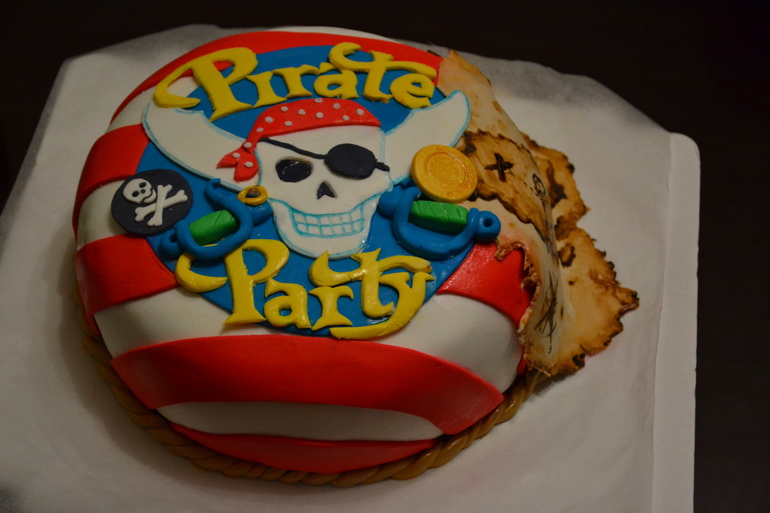 Тортик для пиратской вечеринки.