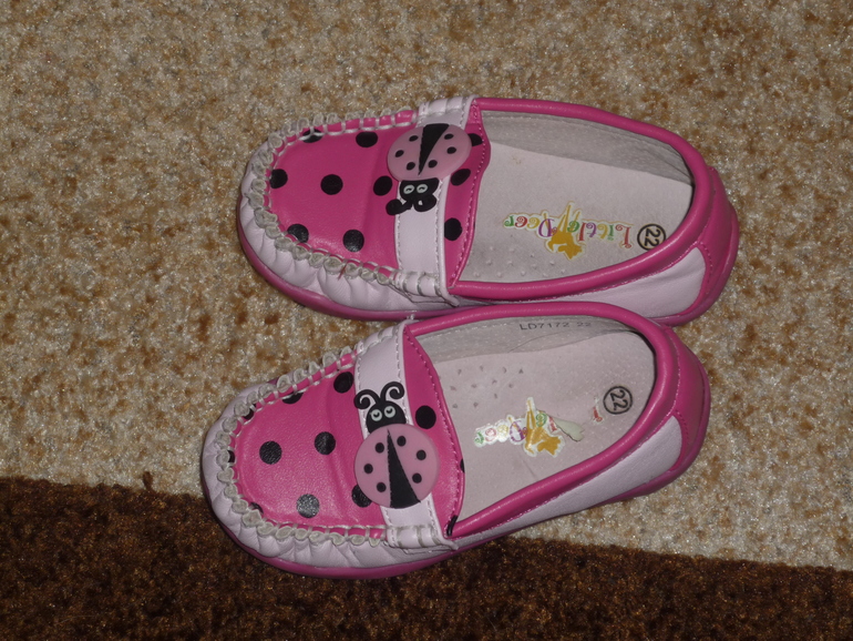 Продам обувь б/у для девочки размеры от 19 до 26