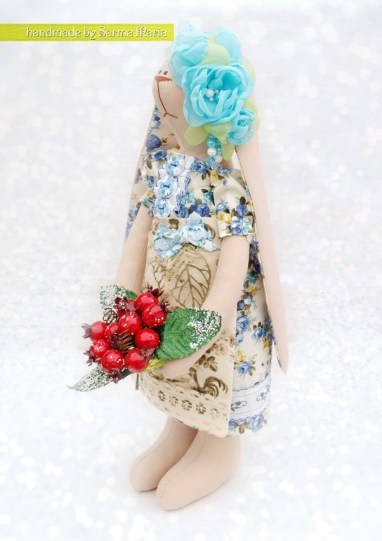 Зая садовница...