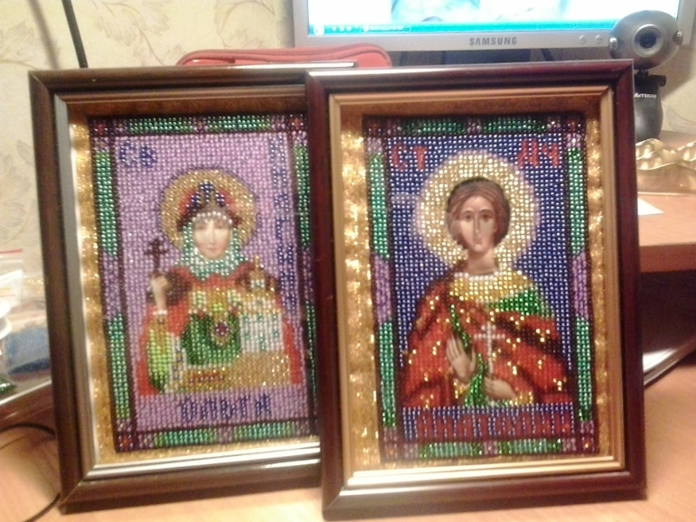 Анатолий и Ольга...иконы из бисера!