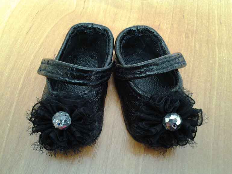 продам туфельки для куклы на ножку 6*3 см, натуральная кожа