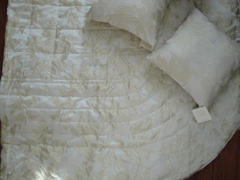 Элитный текстиль для дома от Blumarine, ETRO