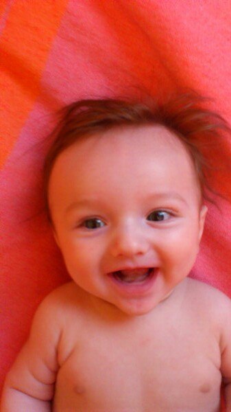 на кого похож сынуля?))