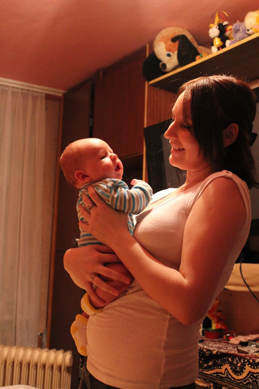 Нам уже целый месяц)))