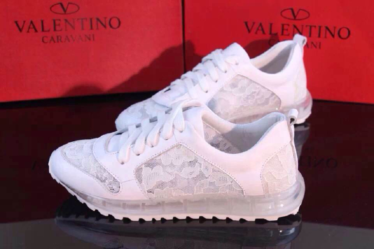 Кроссы Valentino