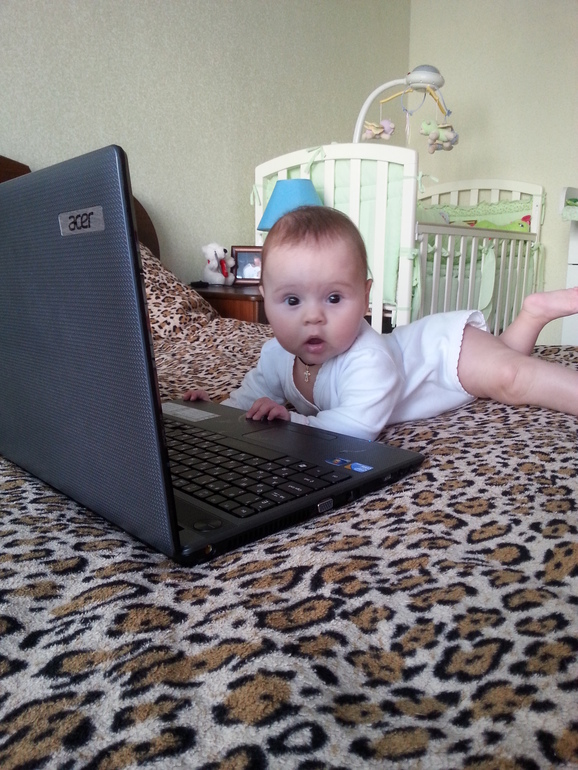 Любимке моей уже 5 мес))