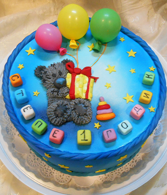 С мишкой Тедди на годовасие