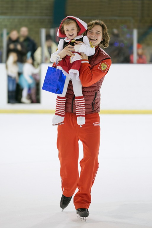 Новогодний праздник. Каток Хрустальный!