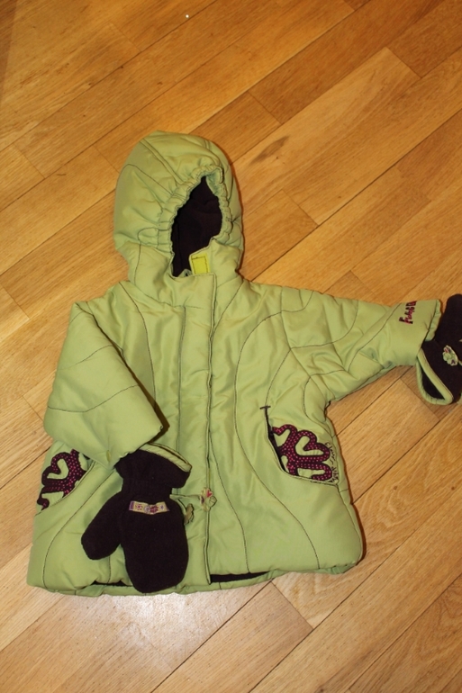 Куртка на 6-9м   НОВАЯ   400р