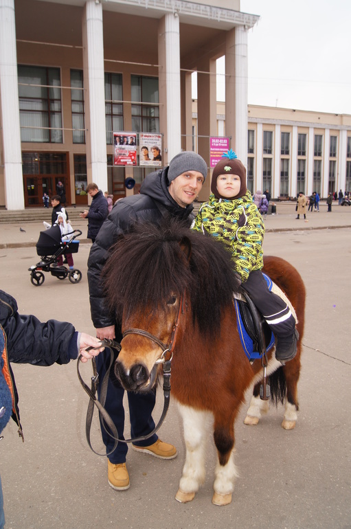 Масленица и мартовские праздники.