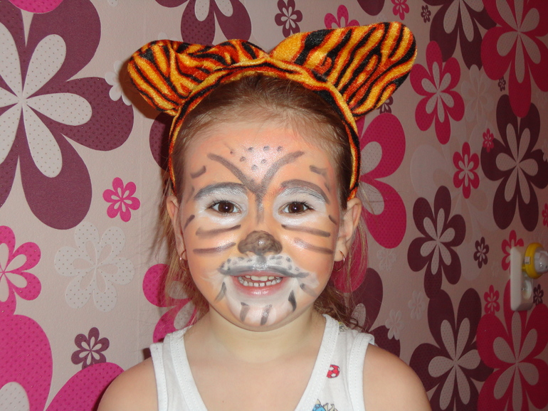 Дочке понравился аквагримм