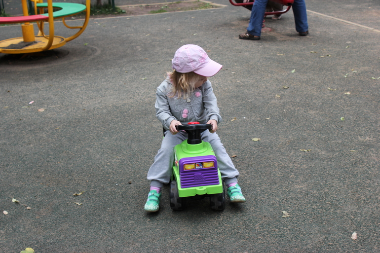 Какая машинка)))