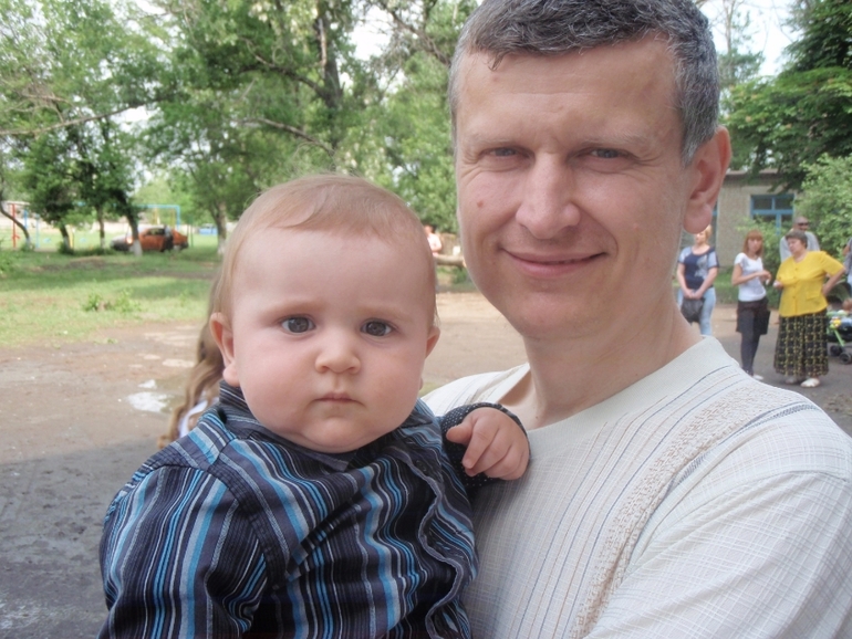 А у нас сегодня выпускной.