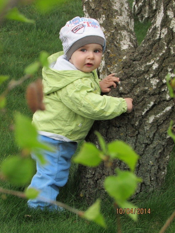 А это Веснаа.а.а.а..а эх Лепота-а-а-а-а Мишаня 7 мес 29 дней