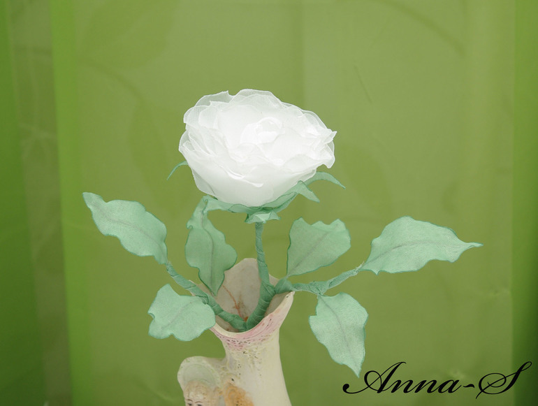 Роза из ткани !