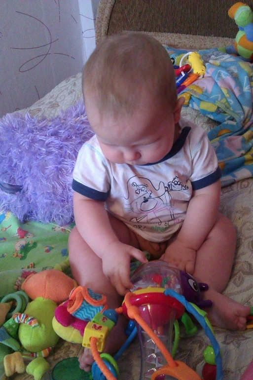 Нам 7,5. Время, ты летишь незаметно.