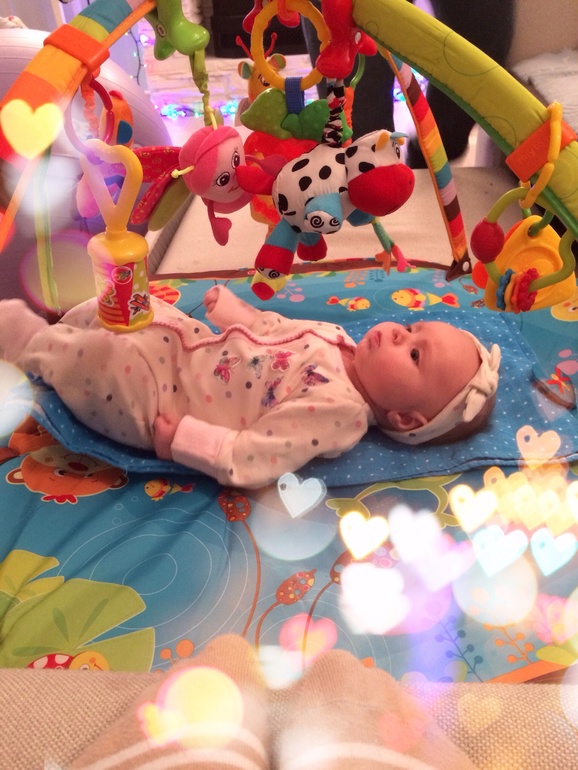 Вот-вот прибегут Лиины 3 месяца! здрвыствуйте!)