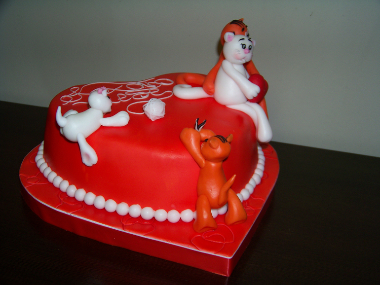 Торты к дню влюбленных (роспись)