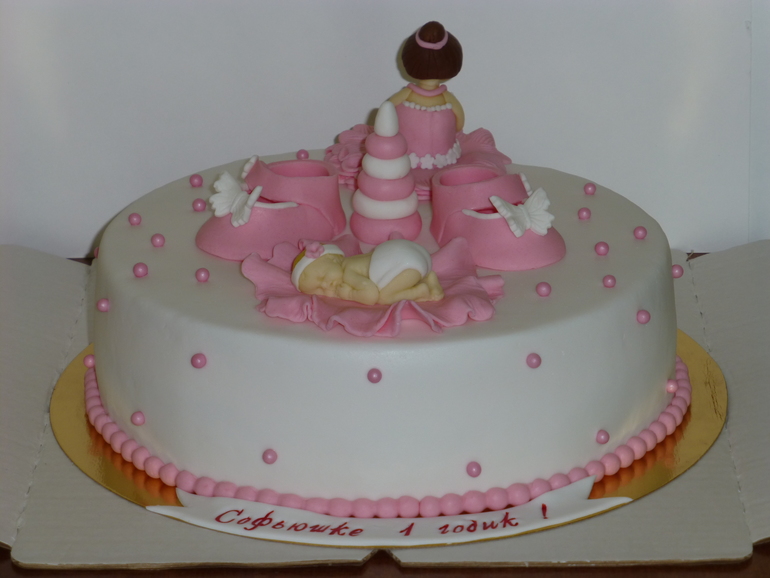 На годик,с другой стороны для старшей сестры,будущей балерины!