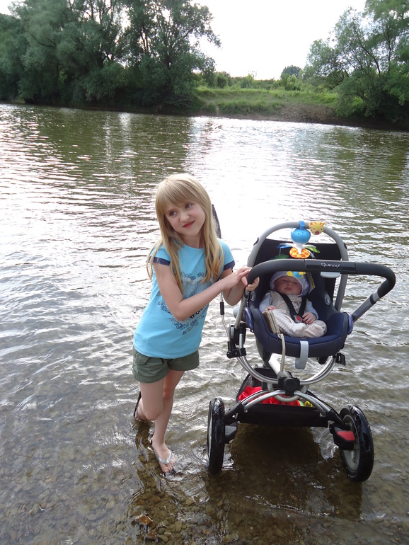 Сына с тётей)