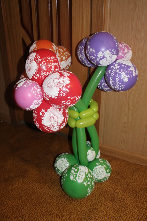 Клоун и букетик из воздушных шаров