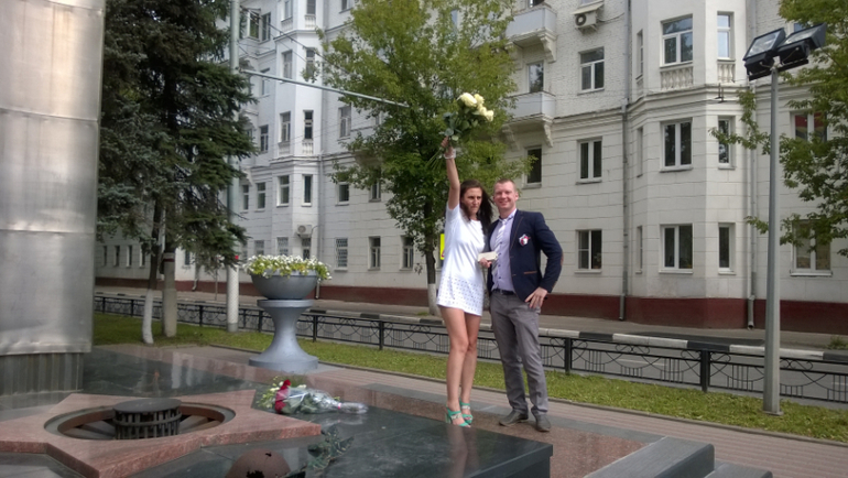 Сестренка вышла замуж...