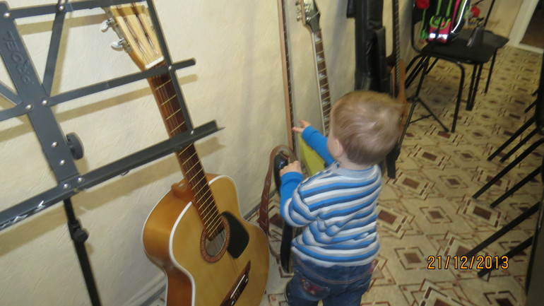 Пока сестренка экзамен сдавала....