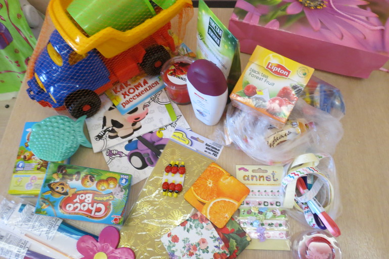 Ура! К нам посылочка пришла!