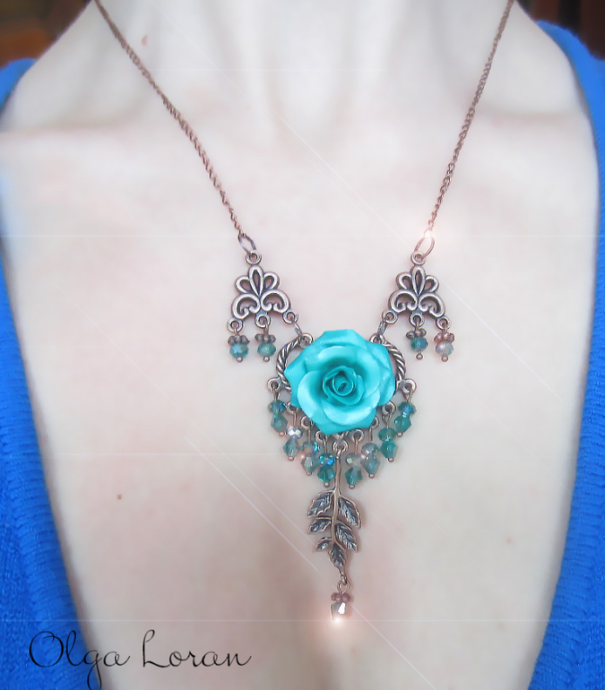 И еще украшения, браслеты, серьги и колье!