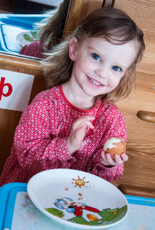 Десятый Монтессори-Понедельник: приручаем ложку!