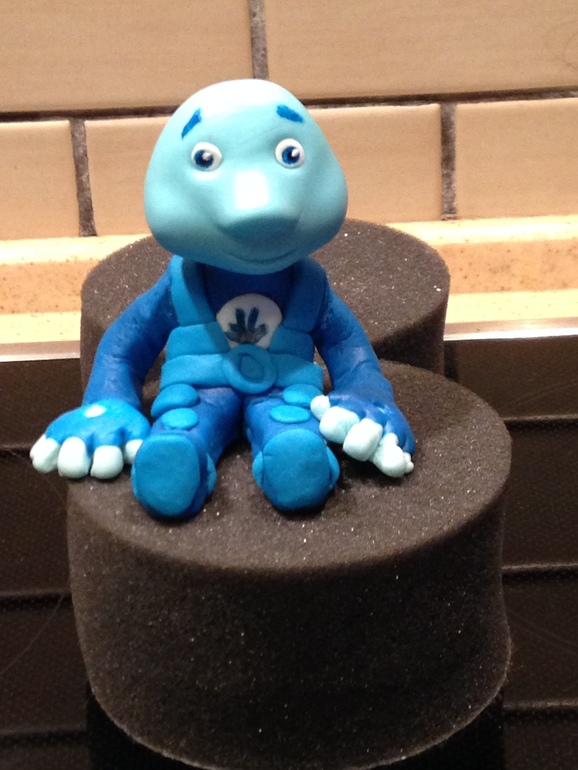 Подскажите , пожалуйста, как сделать волосы!!!