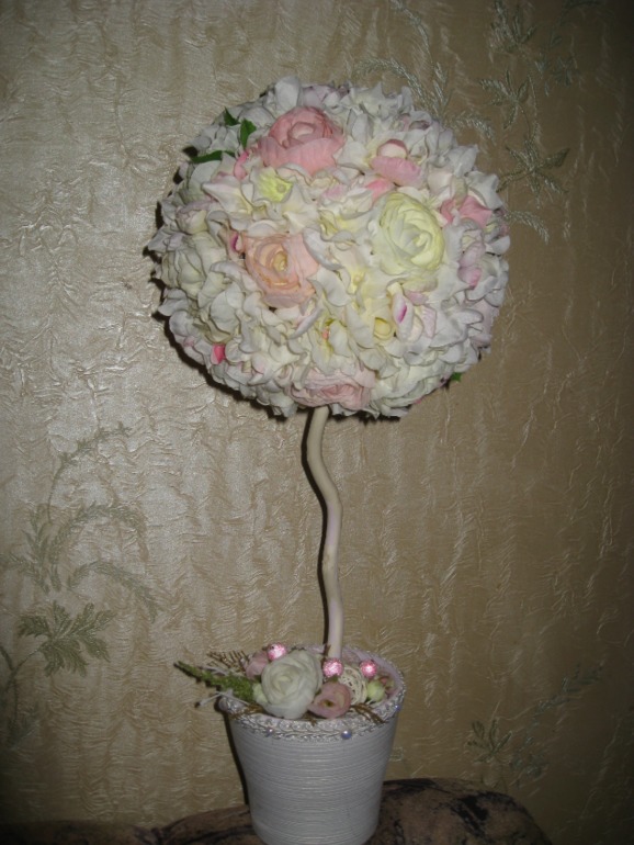 второе деревце... Нежность...