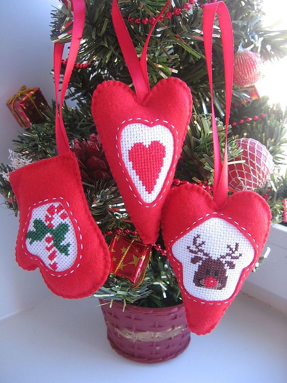 Красно-белое