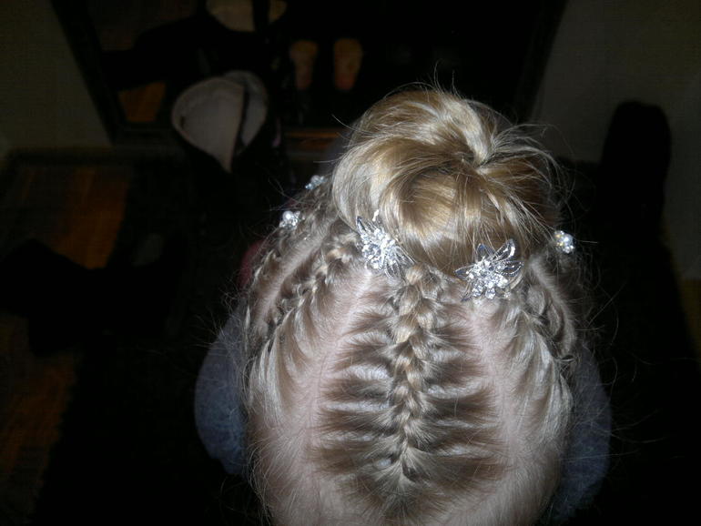 А я тут косичками балуюсь