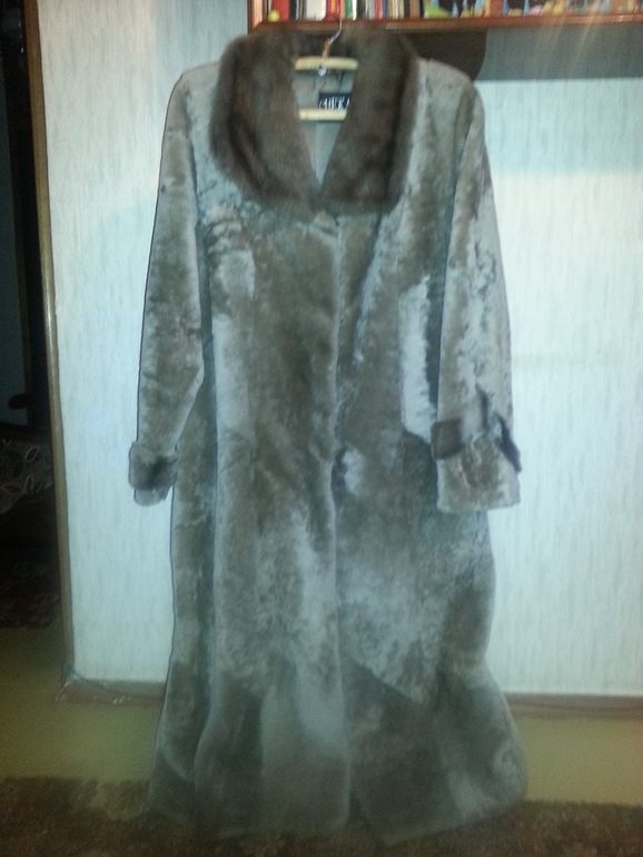 Продам шубу мутон.