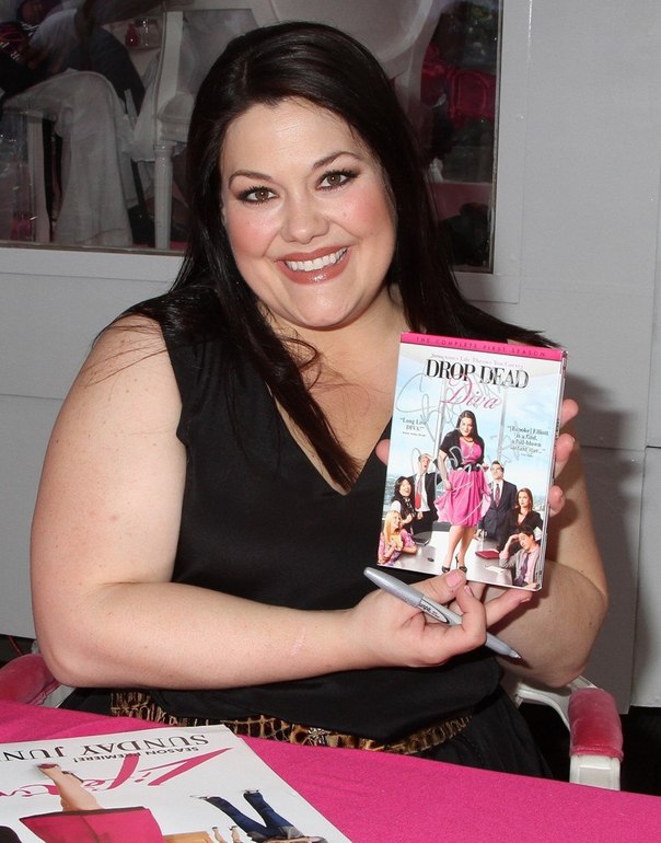 До смерти красива))