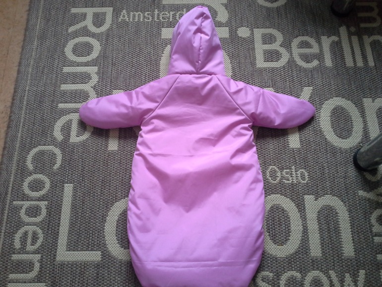 Комбинезон и конверт на выписку