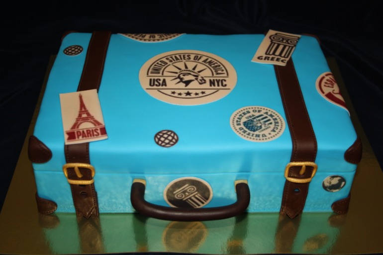 Торт "Чемодан путешественника"