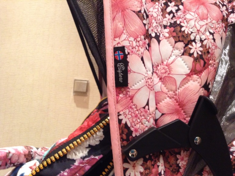 Моя зимняя коляска Esspero X-Drive pink.