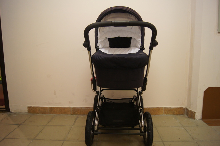 Продаем коляску-люльку BabyCare Michelle (Navy)