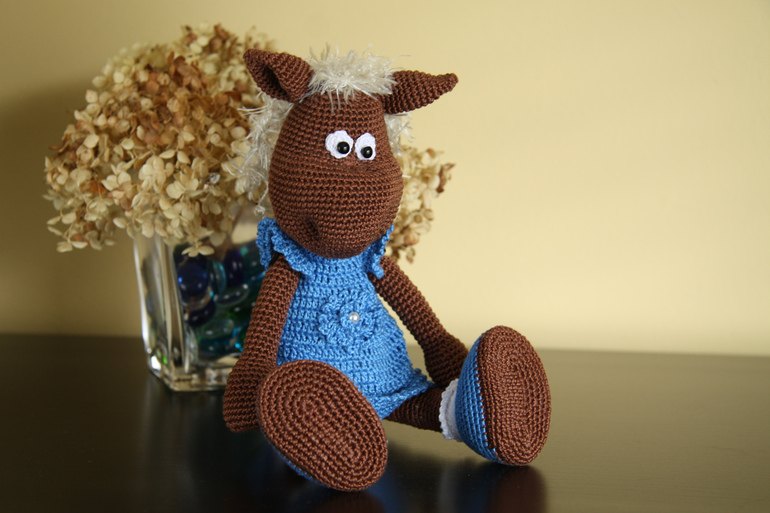 Лошадка Лола