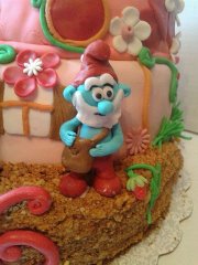 Смурфики и их домик-грибочек