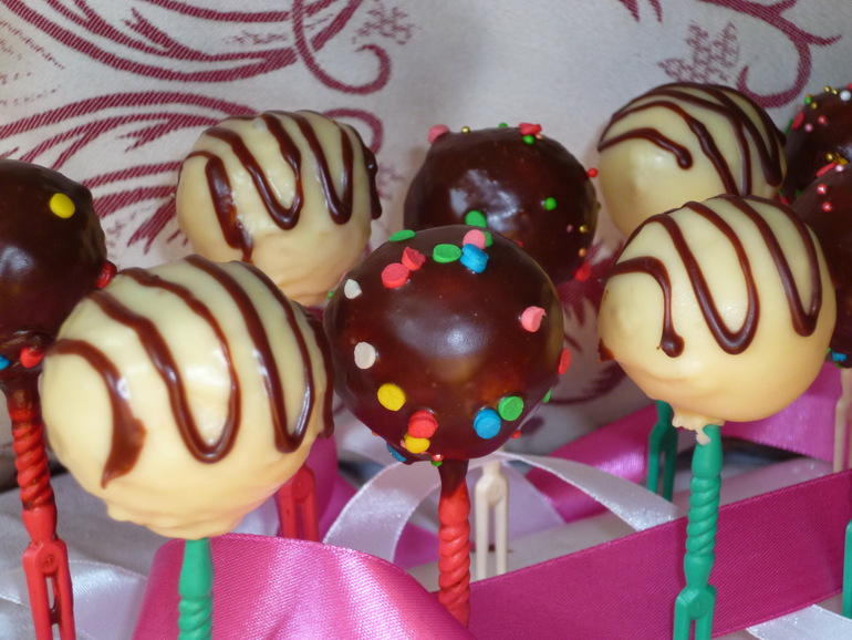 Мои первые кейкпопсы.
