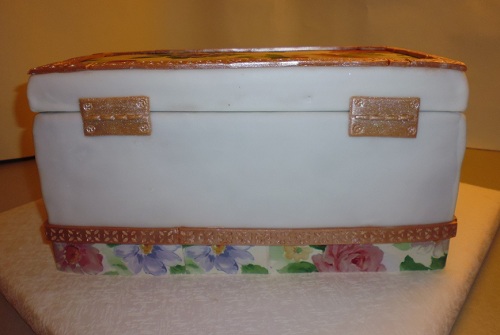 Шкатулка с конфетами