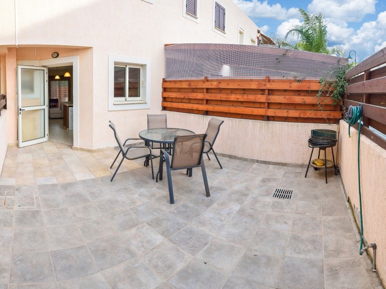 Таунхаус в аренду для макс. 5 человек. Лимассол.