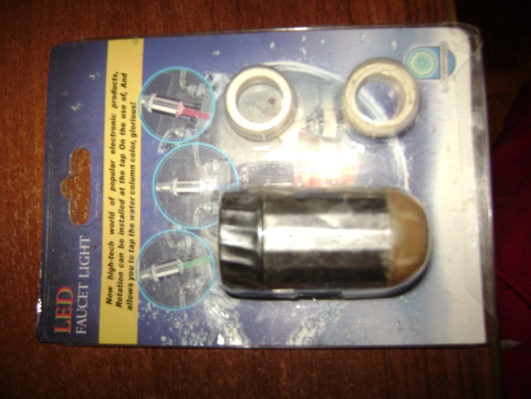 Ищу в закупках из Китая цветную насадку на кран