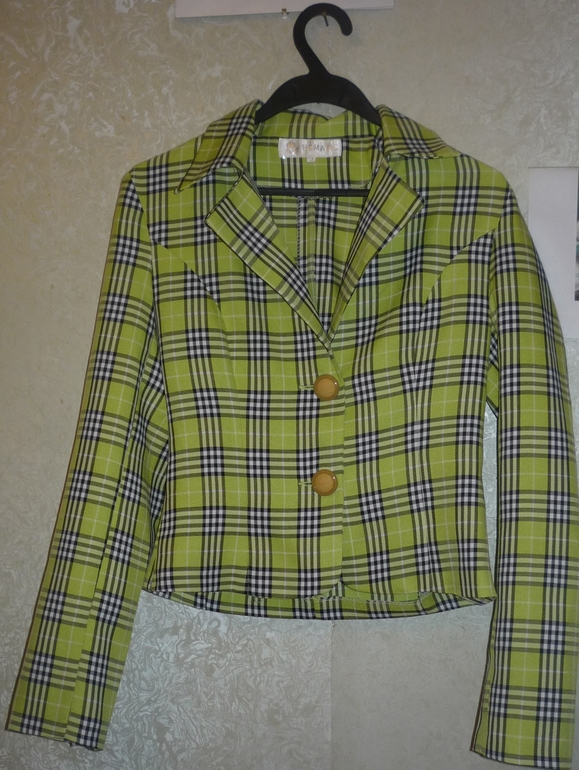 Пиджаки женские б/у в идеале 42р.